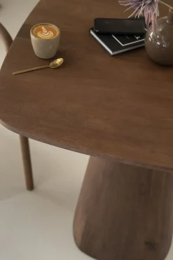 Aron Eettafel