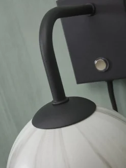 Carrara Wandlamp