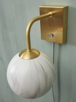 Carrara Wandlamp