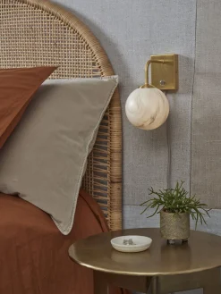 Carrara Wandlamp