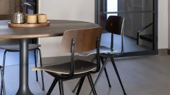 Clarion Eettafel
