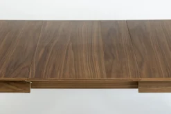 Glimps Walnut Uitschuiftafel