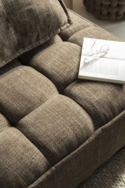 Hive Bruin Loveseat