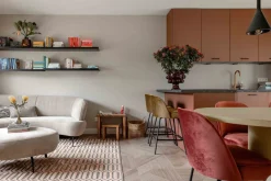 Limana Hocker