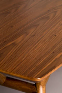 Malaya Eetkamertafel