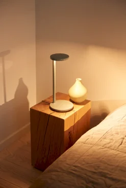 Oblique Qi Tafellamp