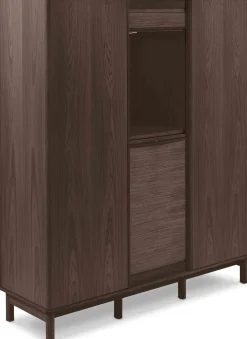SM546 Highboard