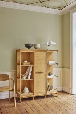 SM546 Highboard