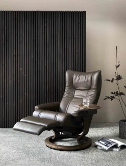 Wing Relaxfauteuil + Hocker