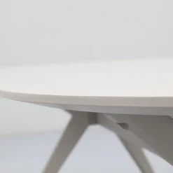 Zeme Eettafel