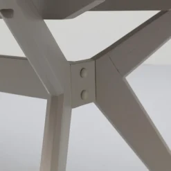 Zeme Eettafel